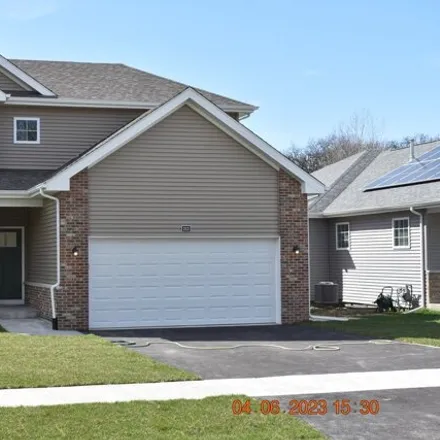Buy this 3 bed house on 288 Crystal Lane in Steger, Will County