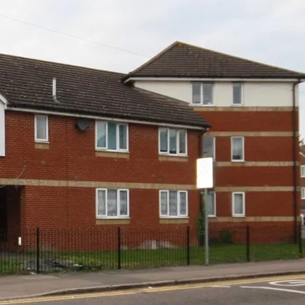 Rent this 2 bed house on Imran's Hair Zone in Bowerdean Road, Buckinghamshire