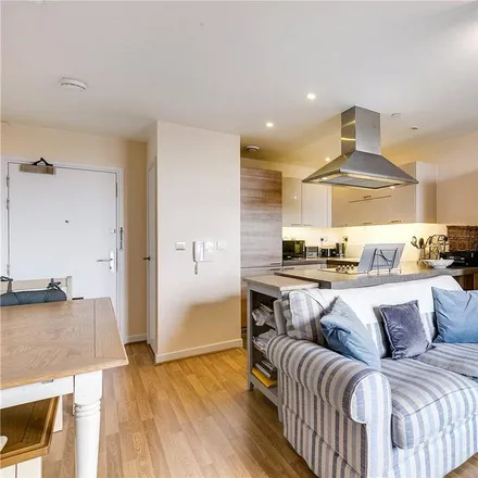 Image 4 - Sky Apartments, Homerton Road, Clapton Park, London, E9 5FA, United Kingdom - Apartment for rent