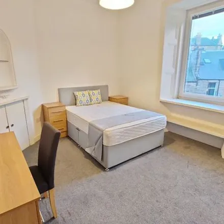 Rent this 3 bed apartment on 37 Morningside Drive in City of Edinburgh, EH10 5NX