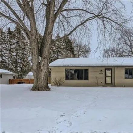 Rent this 3 bed house on 5752 140th Street North in Hugo, MN 55038