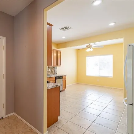 Image 9 - 2721 Willow Wren Drive, North Las Vegas, NV 89084, USA - House for sale