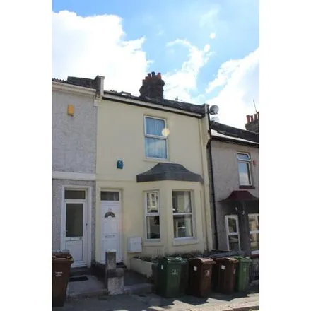 Image 1 - 35 Holdsworth Street, Plymouth, PL4 6NN, United Kingdom - Townhouse for rent