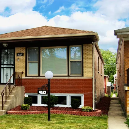 Buy this 3 bed house on 9611 South Parnell Avenue in Chicago, IL 60628