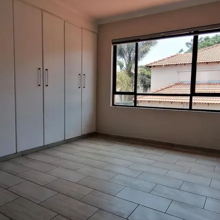 Image 7 - Jan Smuts Avenue, Craighall Park, Rosebank, 2024, South Africa - Apartment for rent