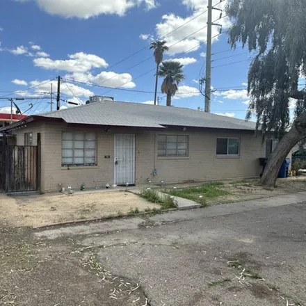 Buy this studio house on 20 West University Drive in Mesa, AZ 85201