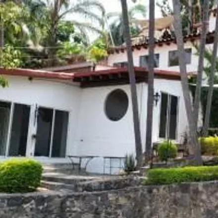 Rent this 4 bed house on Avenida Adolfo Ruiz Cortines in 62070 San Miguel Acapantzingo, MOR