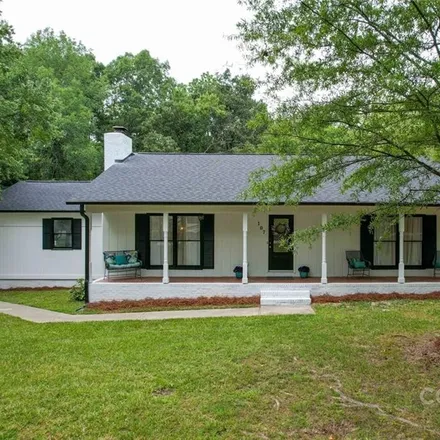 Buy this 3 bed house on 140 Todd Circle in Wingate, NC 28174