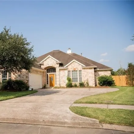 Rent this 3 bed house on 2032 Cork Street in Dickinson, TX 77539
