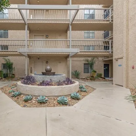 Image 3 - 5136 North 31st Place, Phoenix, AZ 85016, USA - Condo for sale