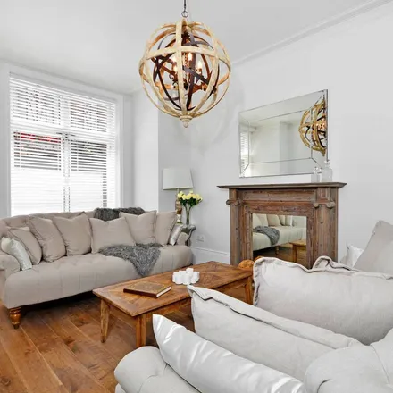 Rent this 4 bed apartment on Bloomsbury - Torrington Place in Torrington Place, London