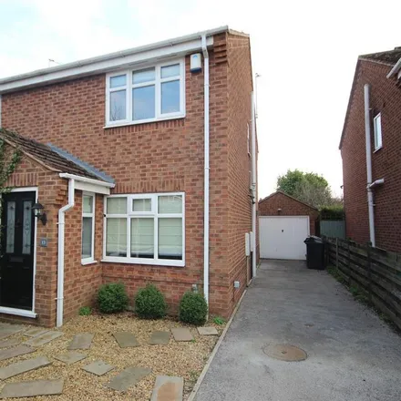 Rent this 2 bed duplex on Kendal Gardens in Tockwith, YO26 7QR