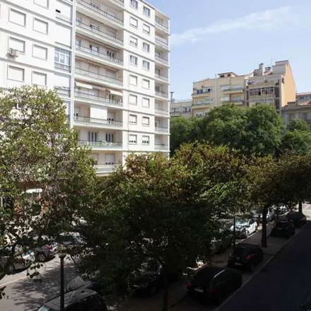 Image 3 - Centro Veterinário Berna, Avenida de Berna 35A, 1050-038 Lisbon, Portugal - Apartment for rent