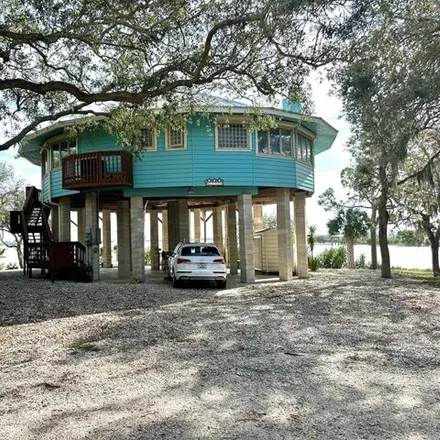 Buy this 2 bed house on 11589 FL 24 in Cedar Key, FL 32625