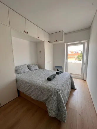 Rent this 2 bed apartment on Pingo Doce in Rua Alfredo da Silva 6, 6A