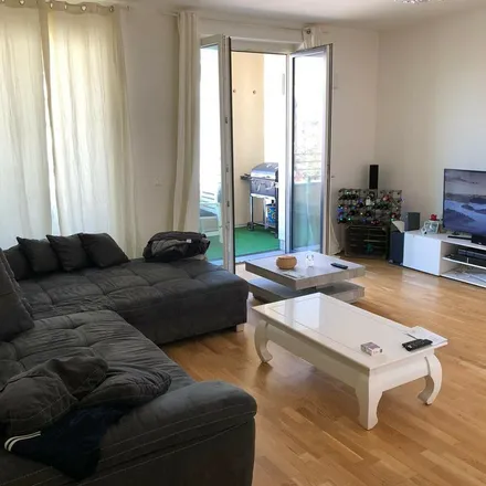 Rent this 2 bed apartment on Berlin Eberswalder Straße in Demminer Straße, 13355 Berlin