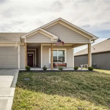 Buy this 3 bed house on 449 Northeast Chestnut Court in Oak Grove, MO 64075