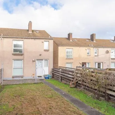 Buy this 2 bed house on Caponhall Drive in Tranent, EH33 2JR