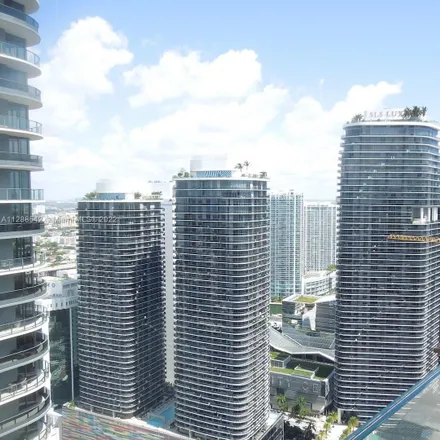 Rent this 3 bed condo on 1010 Brickell Avenue in Miami, FL 33131