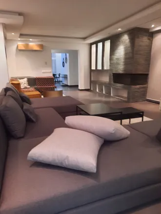 Rent this 2 bed apartment on Assurance Benwahoud&Associes in Rue Molière, 75015 arrondissement d'Anfa مقاطعة أنفا
