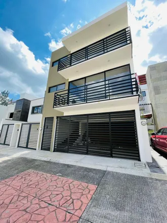 Buy this studio house on Boulevard Primavera in Fraccionamiento Morada del Quetzal, 91637 Jacarandas