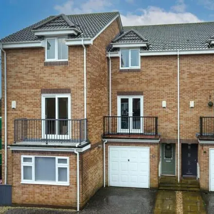Buy this 3 bed townhouse on Thorne Farm Way in Ottery St Mary, EX11 1GX
