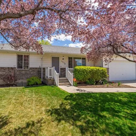 Buy this 3 bed house on 1352 North 180 West in Lehi, UT 84043