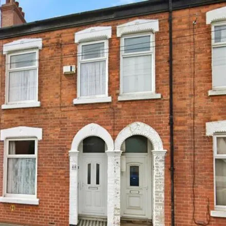 Buy this 3 bed townhouse on Freehold Street in Hull, HU3 1RD
