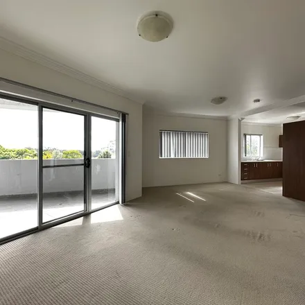 Image 2 - Freedom Hearing, 20 Howard Road, Padstow NSW 2211, Australia - Apartment for rent