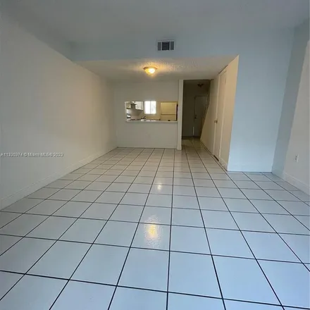 Image 7 - 2740 West 76th Street, Hialeah, FL 33016, USA - Apartment for rent