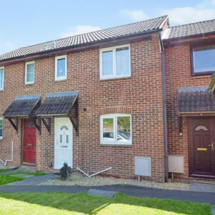 Image 1 - Lockeridge Close, Trowbridge, BA14 0UT, United Kingdom - Townhouse for rent