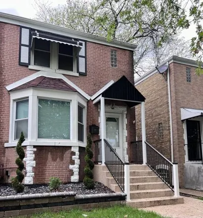 Buy this 2 bed house on 5612-5614 South Kenneth Avenue in Chicago, IL 60629