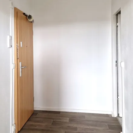 Rent this 1 bed apartment on Zerbster Straße 25 in 06124 Halle (Saale), Germany