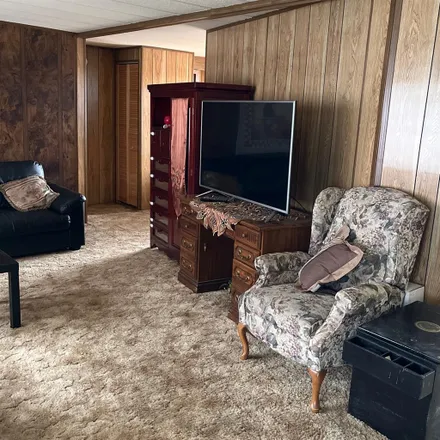Image 2 - 17 Mile Road, Sterling Heights, MI 48313, USA - Room for rent
