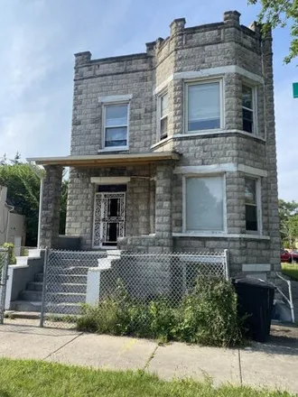 Buy this 5 bed house on 134 West 107th Street in Chicago, IL 60655