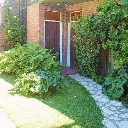 Buy this 3 bed house on Agote in Quilmes Oeste, Quilmes