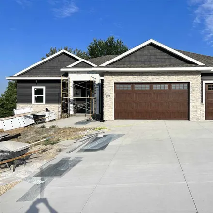 Buy this 5 bed house on 2898 Pine Circle in Coralville, IA 52241