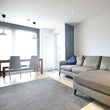 Image 3 - 5 Melling Drive, Carterhatch, London, EN1 4TU, United Kingdom - Apartment for rent