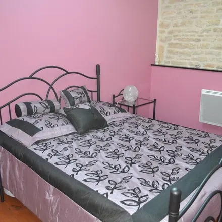 Rent this 1 bed townhouse on 79360 Plaine-d'Argenson