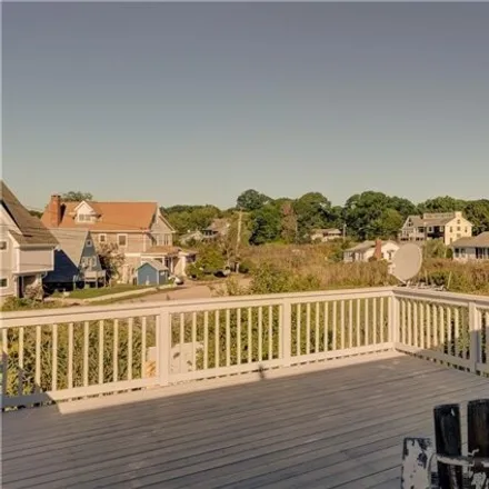 Image 6 - 105 Jupiter Point Road, Groton, CT 06340, USA - House for sale