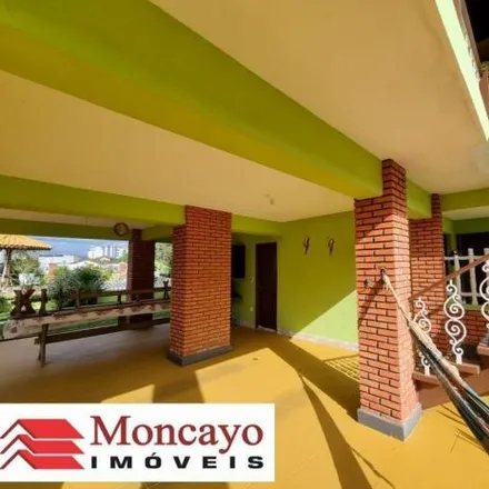 Buy this 8 bed house on Avenida Fioravante Pascholin in Jardim Bela Vista, Caraguatatuba - SP