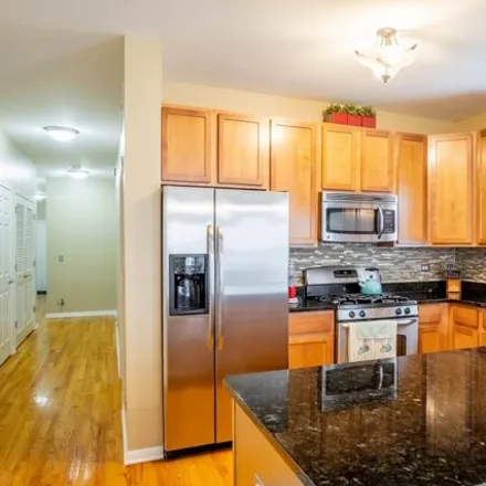 Image 6 - 5359 West Galewood Avenue, Chicago, IL 60639, USA - Condo for sale