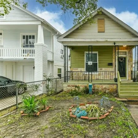 Buy this 2 bed house on 3652 Avenue N ½ in Galveston, TX 77550
