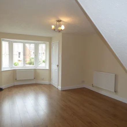 Image 1 - 4 Bronte Close, Long Eaton, NG10 3RS, United Kingdom - Apartment for rent