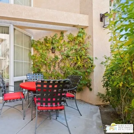 Image 3 - 1555 N Chaparral Rd Unit 301, Palm Springs, California, 92262 - Condo for sale