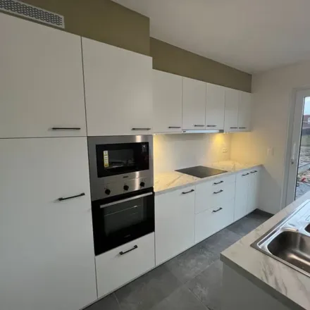 Rent this 3 bed apartment on Leanderhof in 8550 Zwevegem, Belgium