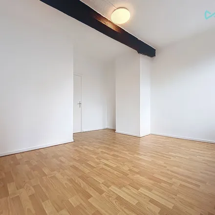 Rent this 2 bed apartment on Impasse Quinet in 7000 Mons, Belgium