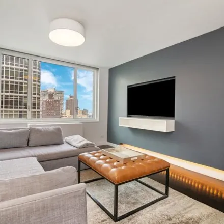 Image 1 - The Brevard, 245 East 54th Street, New York, NY 10022, USA - Apartment for sale
