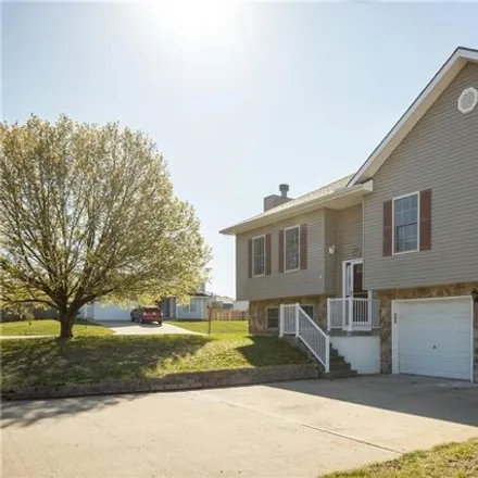 Image 3 - 1865 7th Street Court, Knob Noster, Johnson County, MO 65336, USA - House for sale