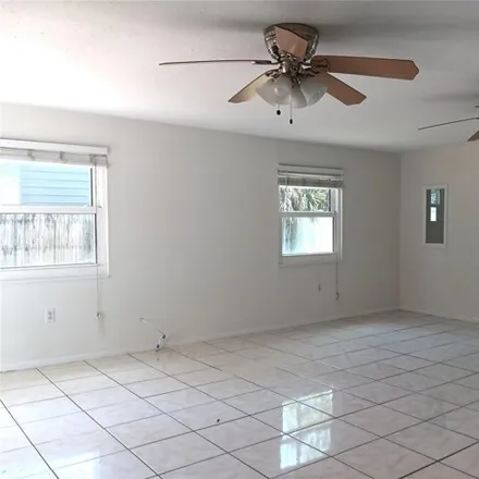 Image 9 - 7964 52nd Street North, Pinellas Park, FL 33781, USA - House for rent